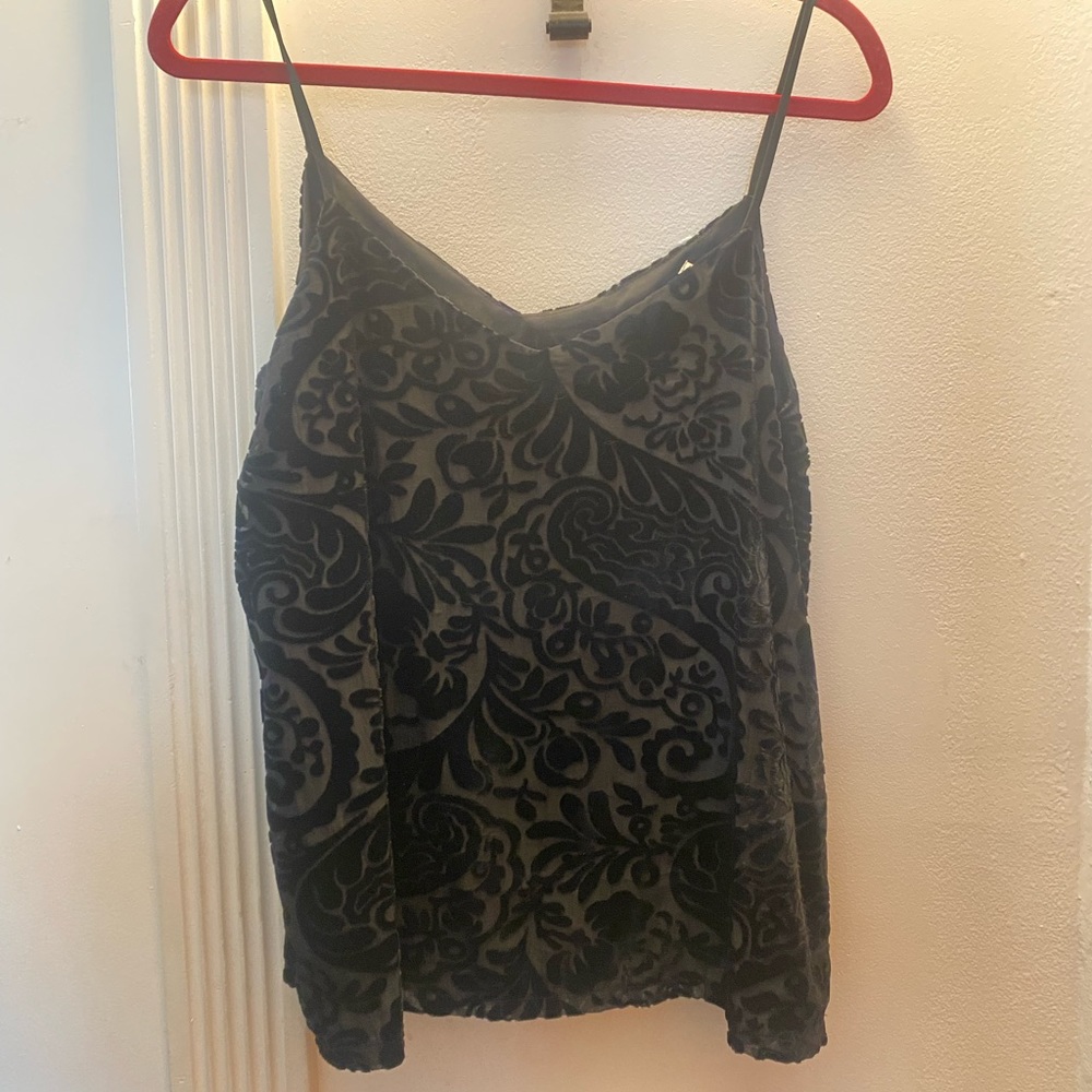 BLACK SLEEVELESS BLACK SWAN BLOUSE PARTY/CLASSY medium wore once velvet sheath